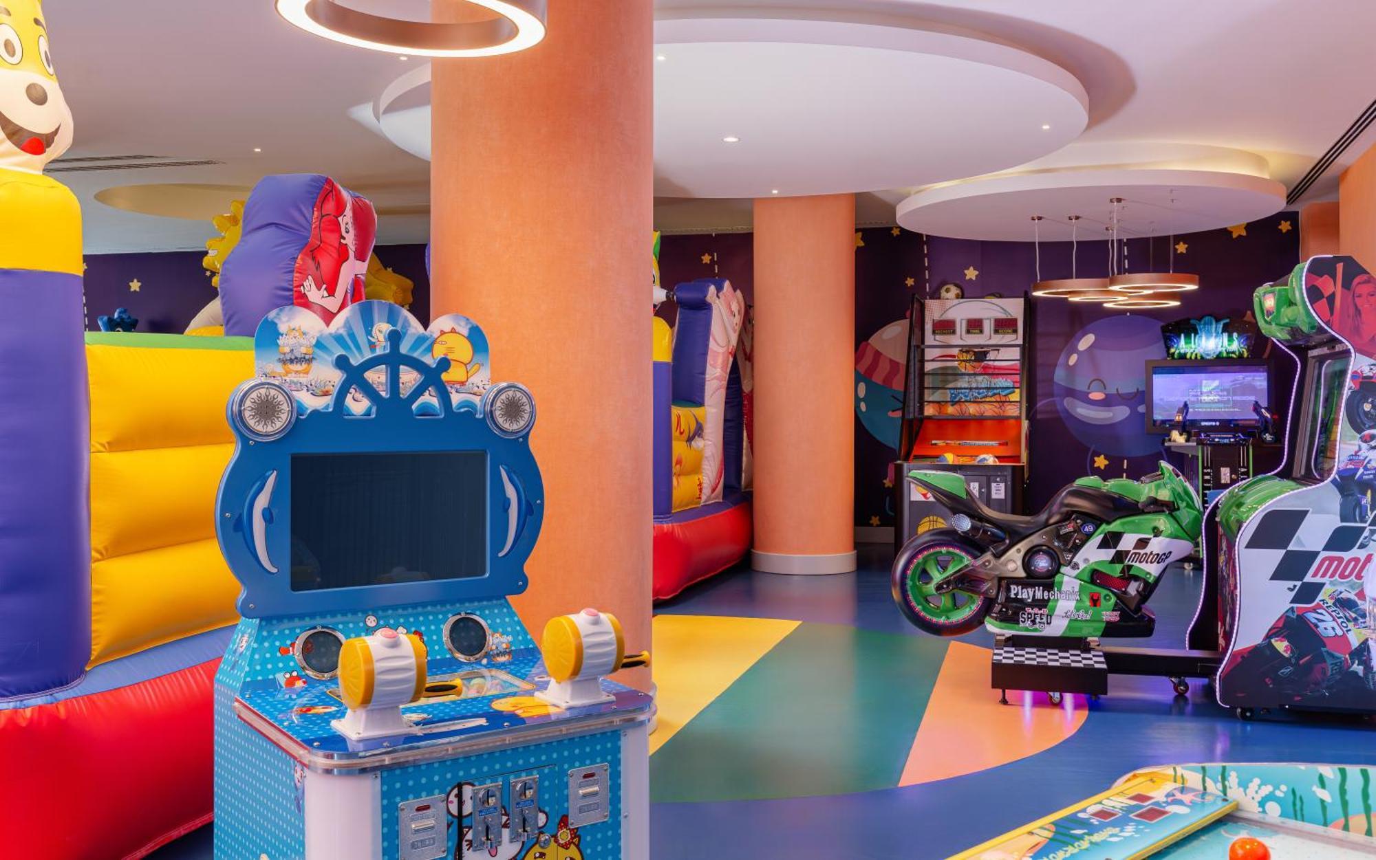 Lankaran Springs Wellness Resort Экстерьер фото The interior of the club